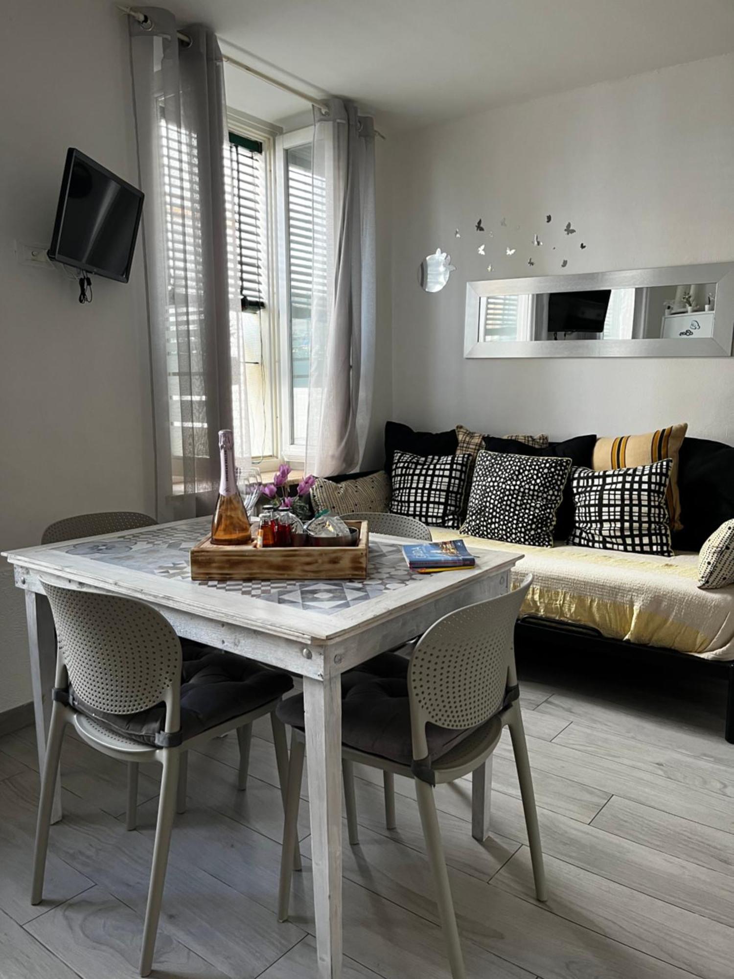 Апартаменты Casa Giulietta - Lonato Del Garda Экстерьер фото