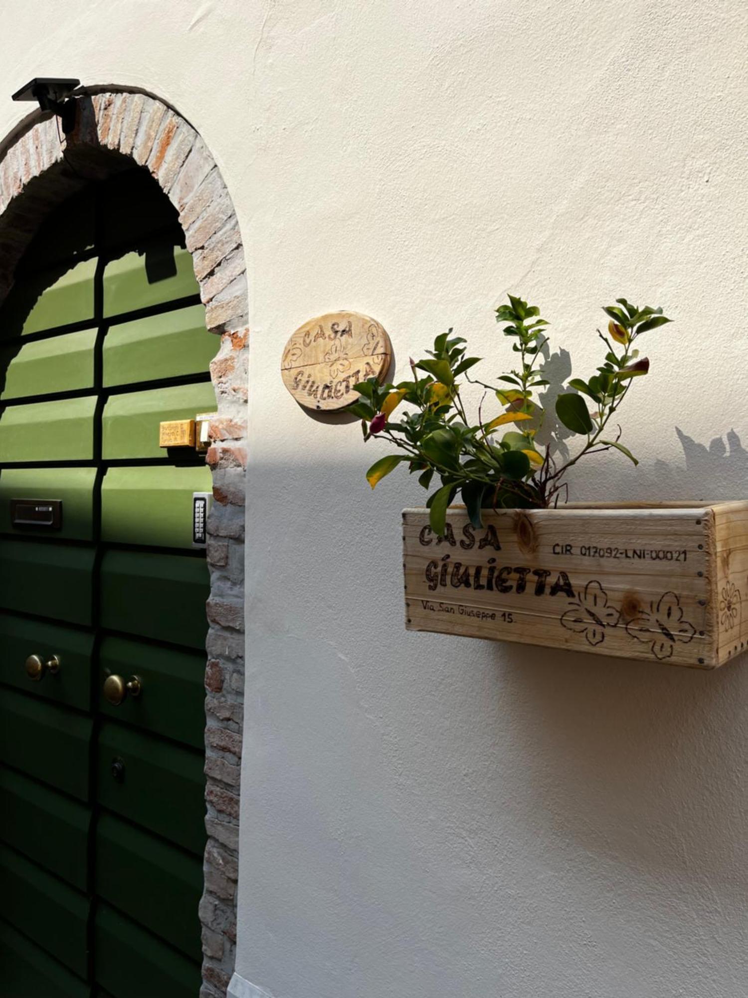 Апартаменты Casa Giulietta - Lonato Del Garda Экстерьер фото